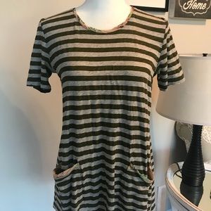 Lori Goldstein LOGO Green Striped Floral Tunic